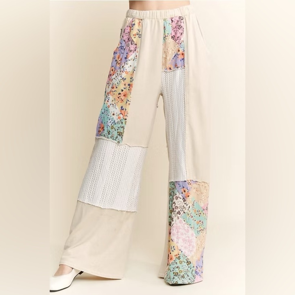 Mineral Washed Floral Knit Pants - Natural
